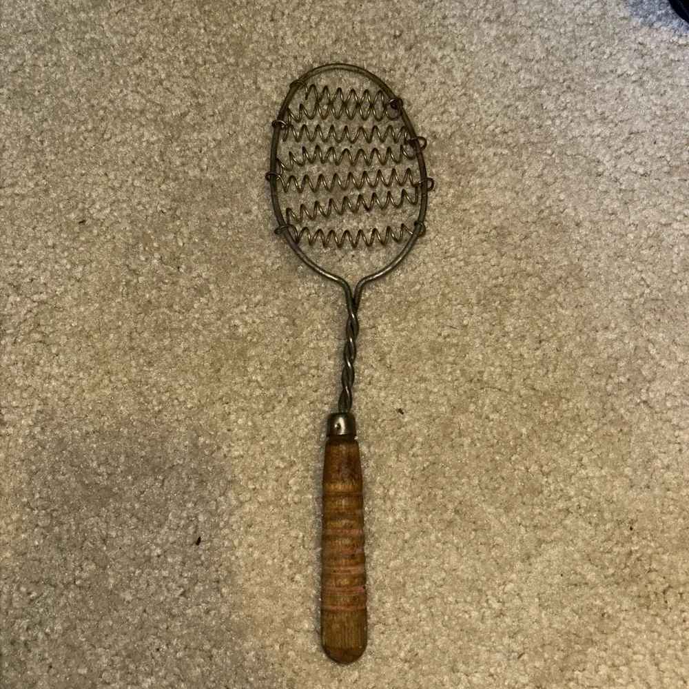 Vintage Kitchen Twisted Metal Wire Whip Whisk /Strainer With Wooden Handle